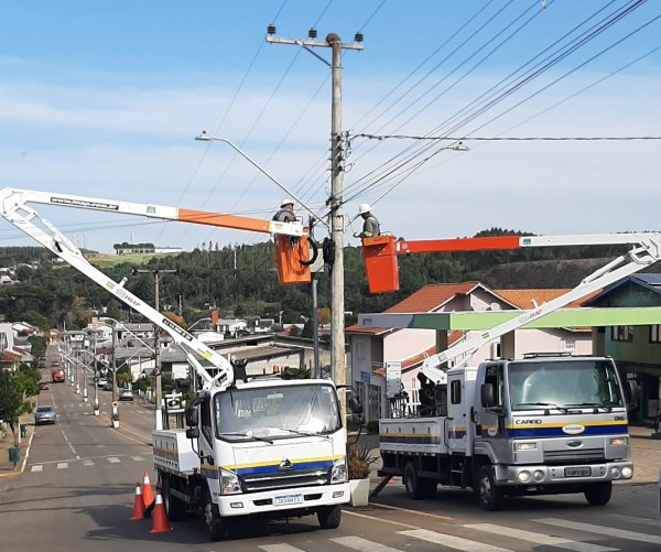 Serviços de Engenharia Elétrica e Florestal
